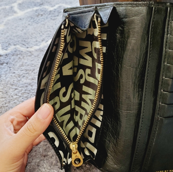 Marc Jacobs black wallet - Picture 4 of 7